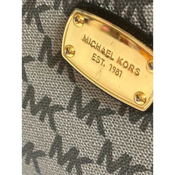 Michael Kors Jet Set Large Wallet Wristlet Signature Black and Gray EUC - Picture 14 of 14